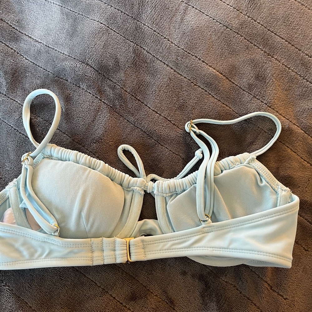 bikini top - Picture 2 of 3